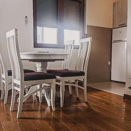 Jasna's Old Town Apartman